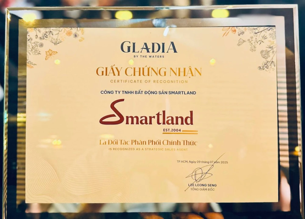 Gladia by the Waters