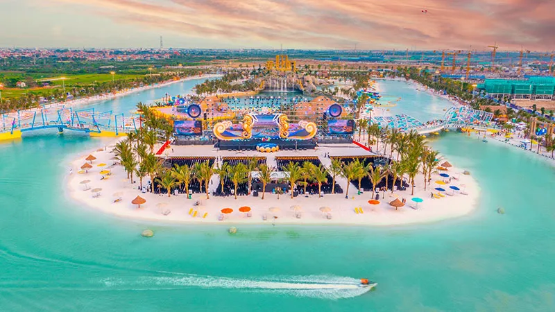 Công viên Royal Wave Park nhìn từ trên cao