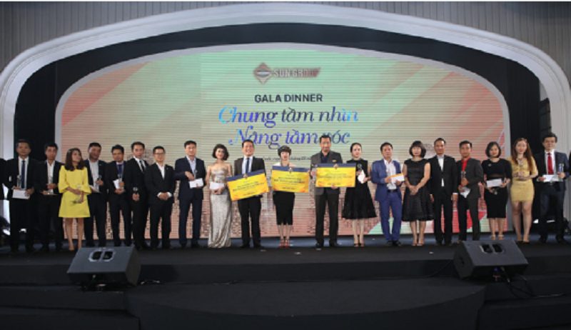 SmartRealtors được vinh danh là Đại lý phân phối bất động sản có doanh số bán hàng cao thứ 2 toàn quốc và đứng thứ nhất về phân phối dự án tại Phú Quốc của Sun Group sau 2 quý năm nay