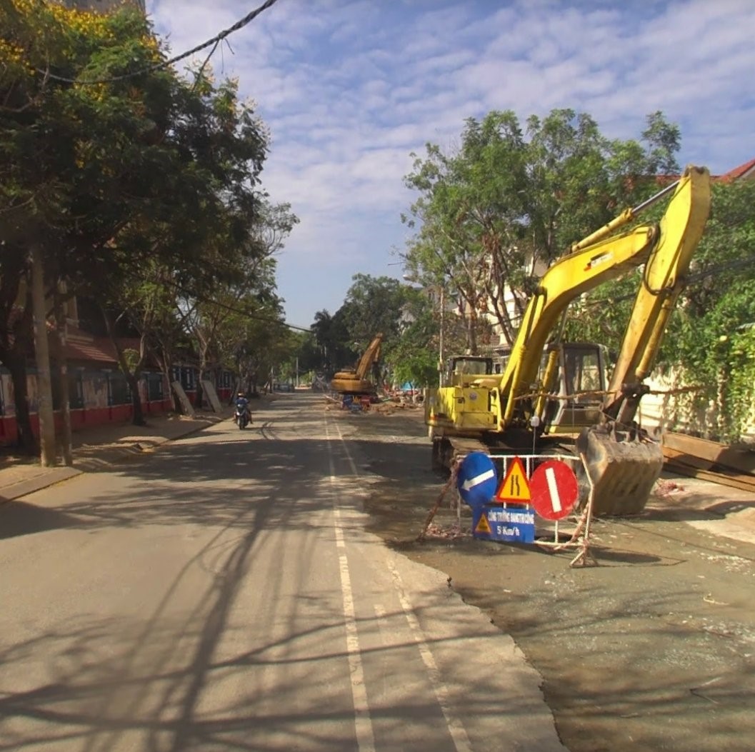 Thi công chống ngập tại tuyến đường Nguyễn Văn Hưởng năm 2021
