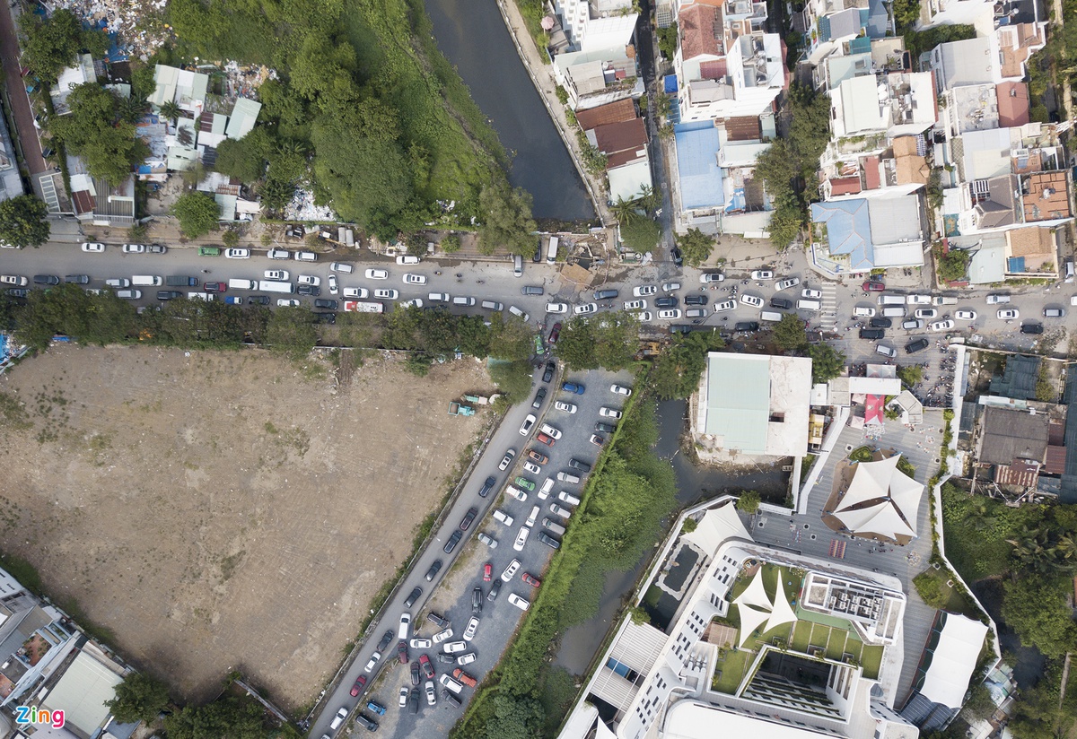 Tình trạng kẹt xe tại đường Nguyễn Văn Hưởng thời gian 2019 -2020