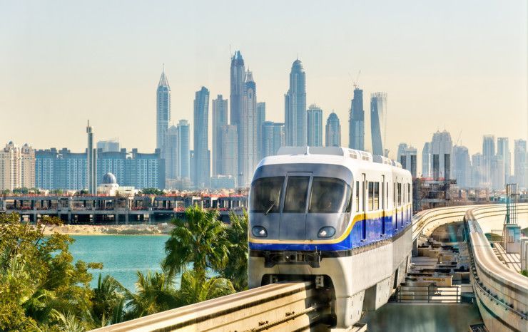 tau-dien-di-dao-co-nhan-tao-palm-jumeirah