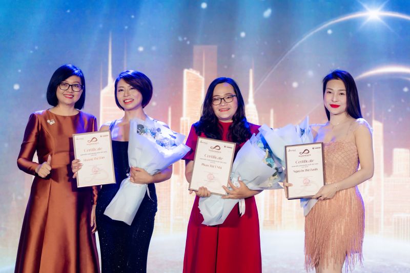 year-end-party-2025.4